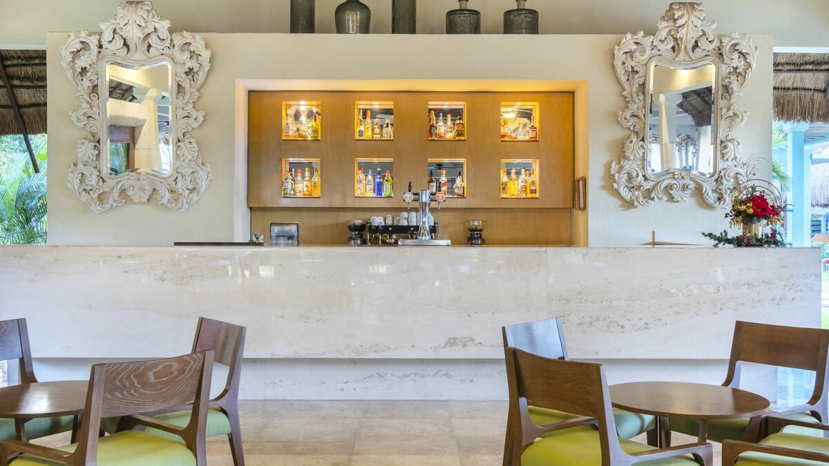 Iberostar Waves Quetzal · Lobby bar El Paso