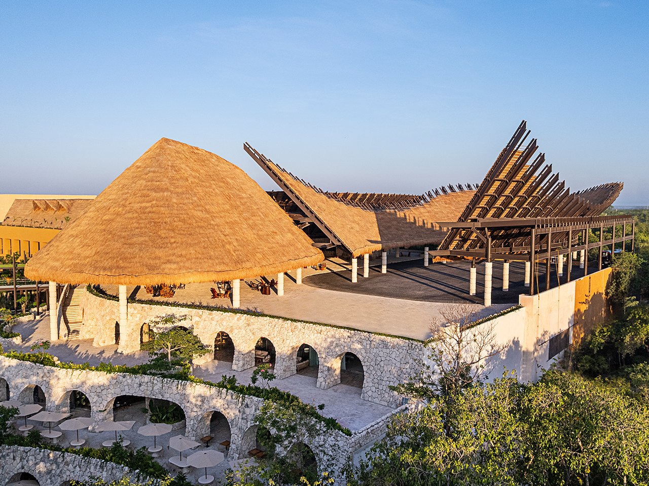 Hotel Xcaret México · Lobby Casa Cielo · exterior